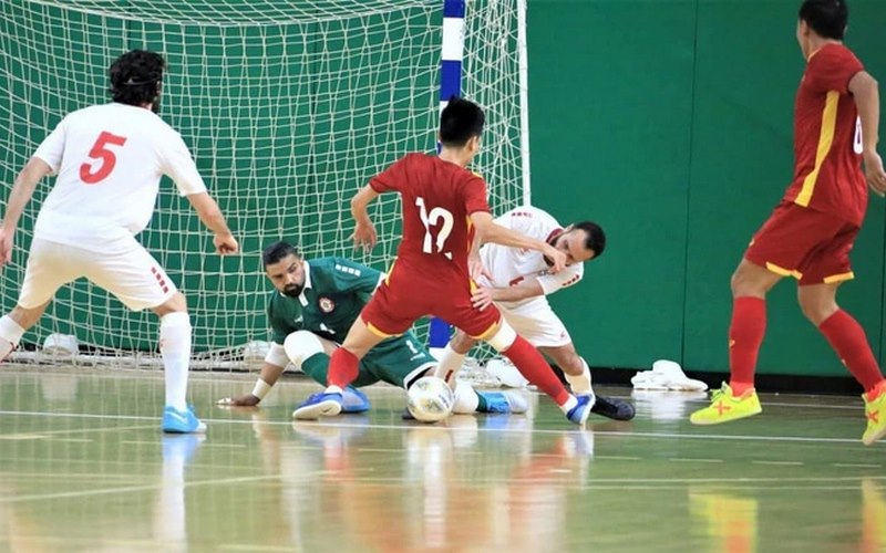 Sự Mê Hoặc Thú Vị Của Bóng Đá Futsal Trong Nhà